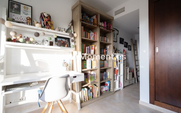 Wiederverkauf - Wohnung - Marbella - Altos de los Monteros