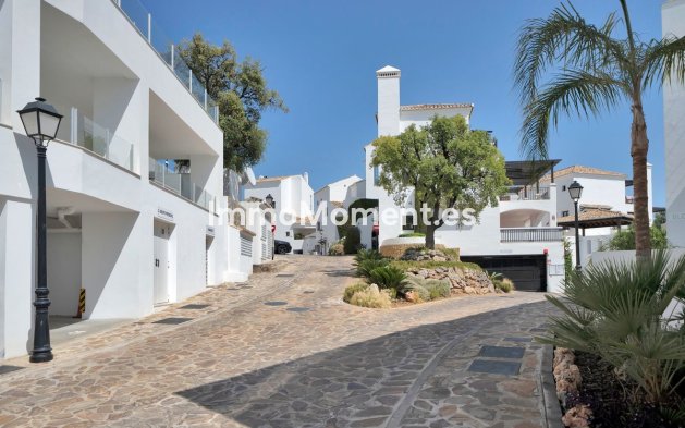 Wiederverkauf - Wohnung - Marbella - Altos de los Monteros