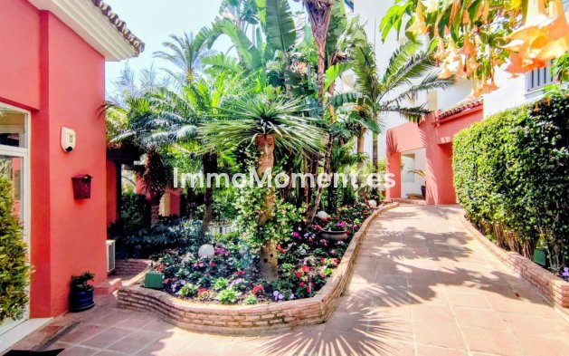 Wiederverkauf - Wohnung - Marbella - Puerto Banús