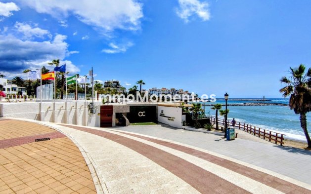 Wiederverkauf - Wohnung - Marbella - Puerto Banús