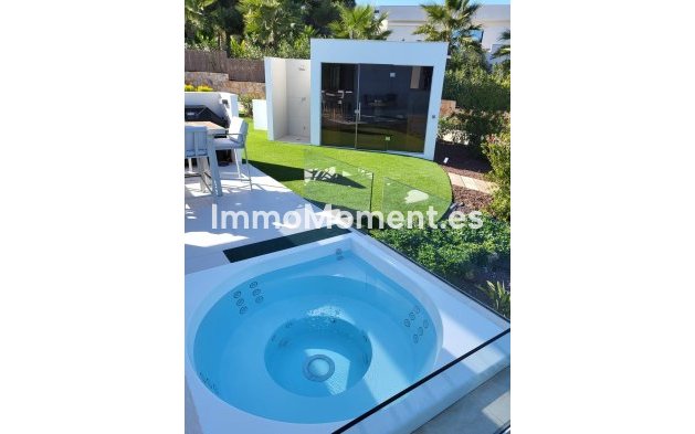 Wiederverkauf - Villa - Orihuela - Las Colinas Golf