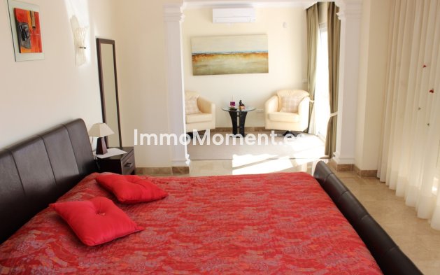 Wiederverkauf - Villa - Marbella - Artola