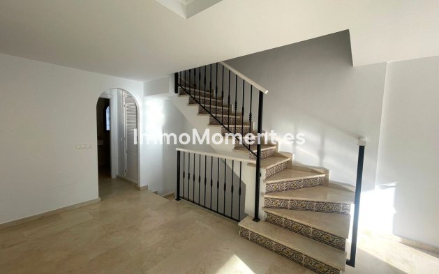 Reventa - Villa independiente - Manilva