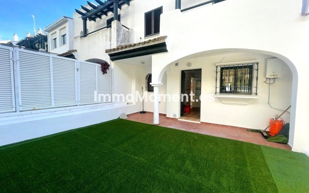 Reventa - Villa independiente - Manilva