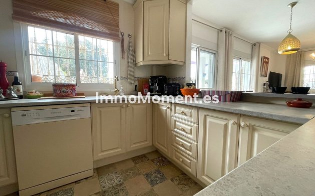 Wiederverkauf - Wohnung - Estepona  - Estepona Centro