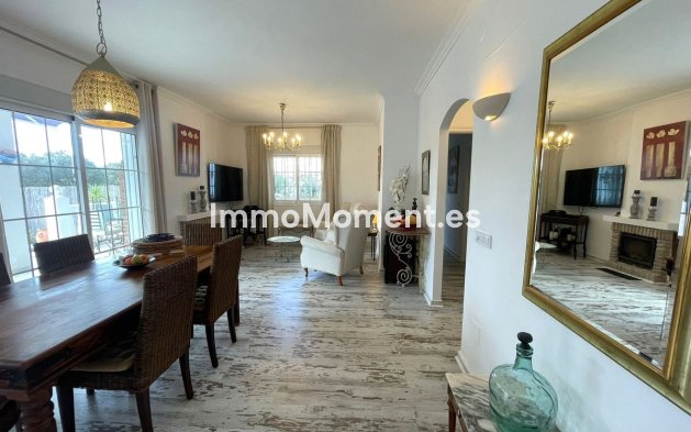 Wiederverkauf - Wohnung - Estepona  - Estepona Centro