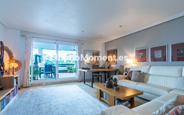 Revente - Appartement - Estepona  - Estepona Centro