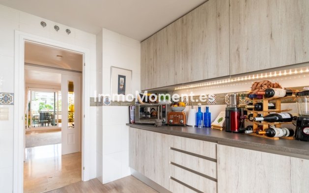 Revente - Appartement - Estepona  - Estepona Centro