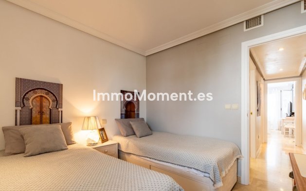 Revente - Appartement - Estepona  - Estepona Centro