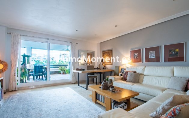 Revente - Appartement - Estepona  - Estepona Centro