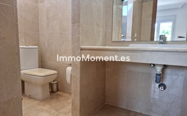 Resale - Villa - Marbella - Santa Clara