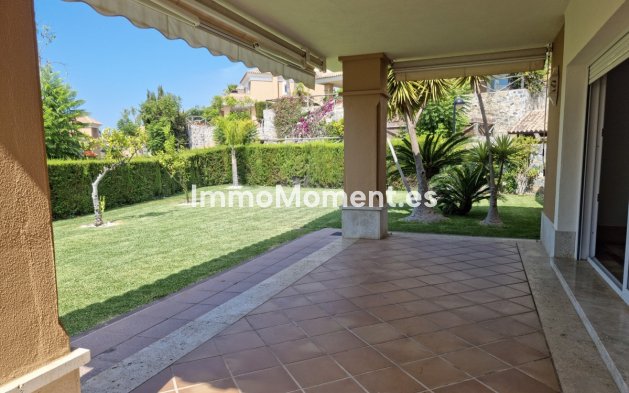 Resale - Villa - Marbella - Santa Clara
