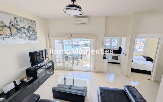 Wiederverkauf - Wohnung - Marbella - Puerto de Cabopino