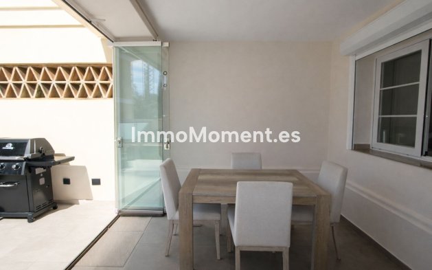 Resale - Villa - Marbella - Elviria