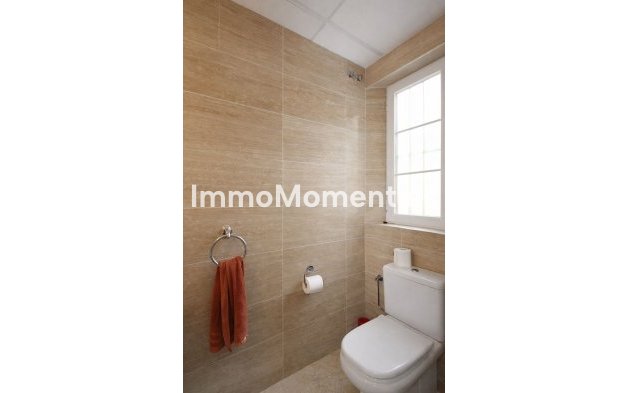 Resale - Villa - Marbella - Elviria