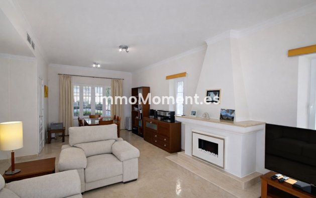 Resale - Villa - Marbella - Elviria
