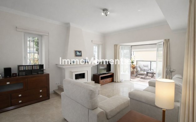 Resale - Villa - Marbella - Elviria