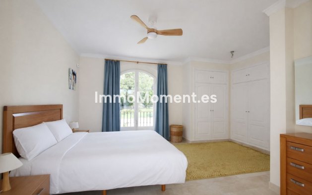 Resale - Villa - Marbella - Elviria