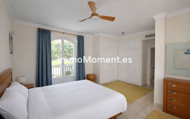 Resale - Villa - Marbella - Elviria