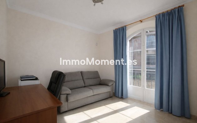 Resale - Villa - Marbella - Elviria