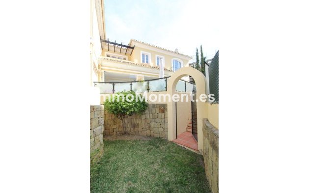Resale - Villa - Marbella - Elviria