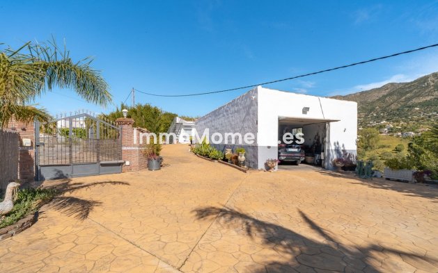 Resale - Villa - Mijas - Mijas Centro