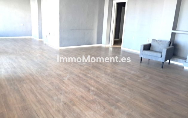 Revente - Villa - Estepona  - Estepona Centro