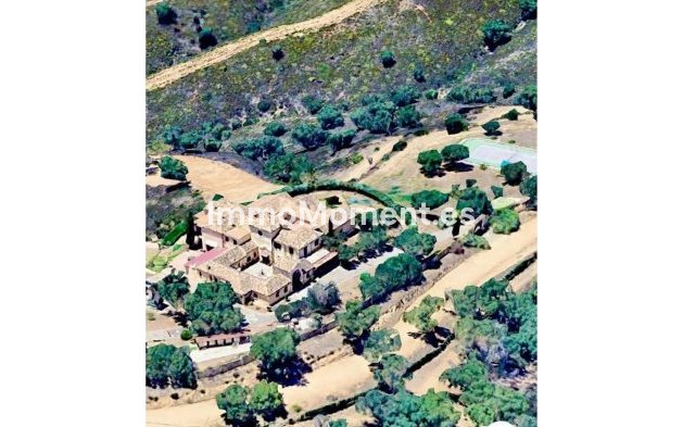 Wiederverkauf - Freistehende Villa - Marbella - La Mairena