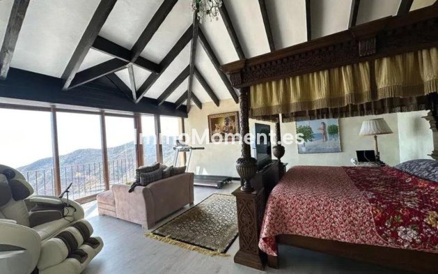 Wiederverkauf - Freistehende Villa - Marbella - La Mairena
