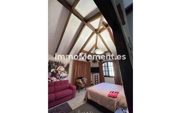 Wiederverkauf - Freistehende Villa - Marbella - La Mairena