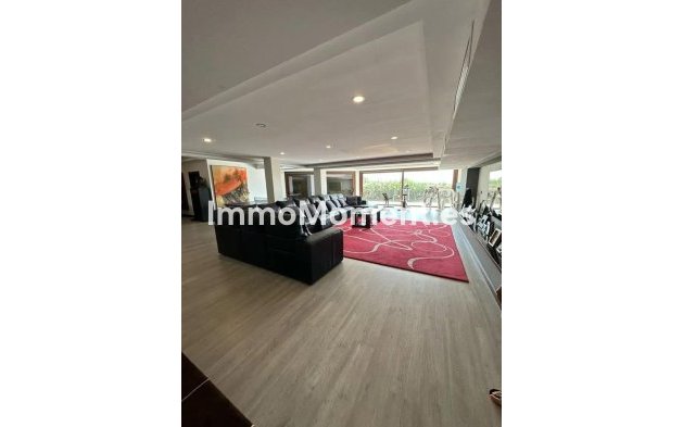 Wiederverkauf - Freistehende Villa - Marbella - La Mairena