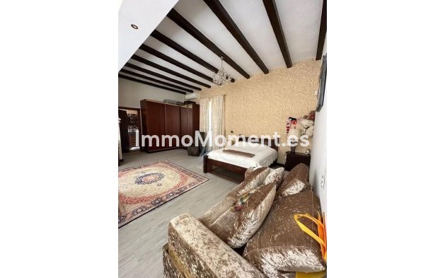 Wiederverkauf - Freistehende Villa - Marbella - La Mairena