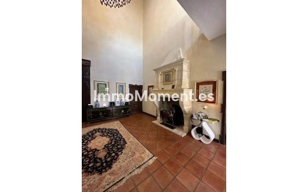 Wiederverkauf - Freistehende Villa - Marbella - La Mairena