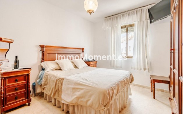 Reventa - Villa - Estepona  - Estepona Centro