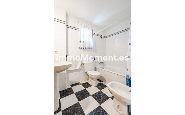 Reventa - Villa - Estepona  - Estepona Centro