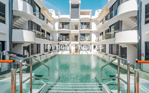 Wiederverkauf - Wohnung - Estepona  - Estepona Centro