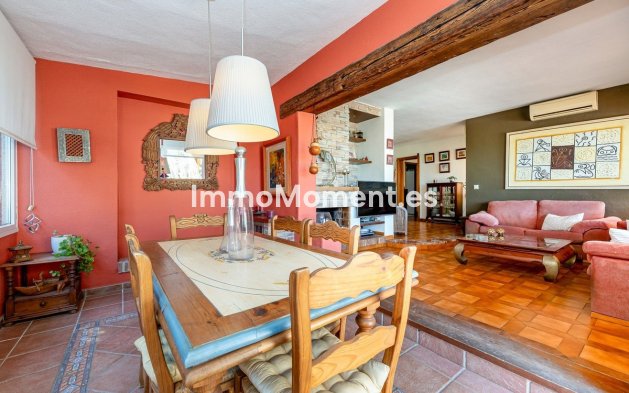 Revente - Villa - Benalmadena - Benalmadena Centro