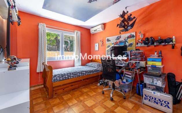 Revente - Villa - Benalmadena - Benalmadena Centro