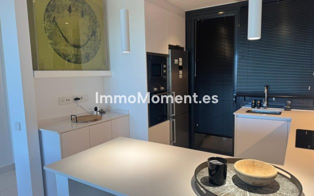 Resale - Apartment - Benahavís - Benahavís Centro