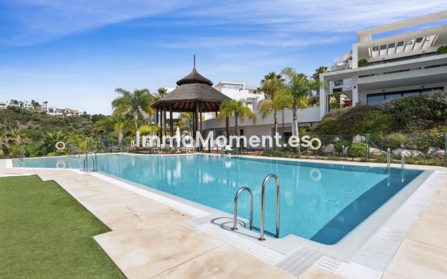 Resale - Apartment - Benahavís - Benahavís Centro
