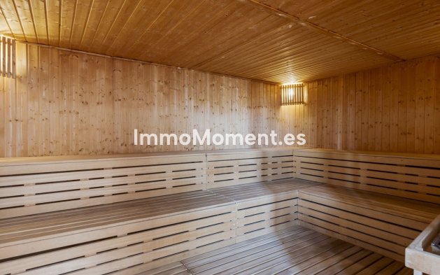 Resale - Apartment - Benahavís - Benahavís Centro