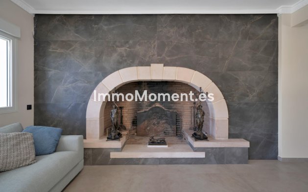 Wiederverkauf - Villa - Benalmadena - Benalmadena Centro