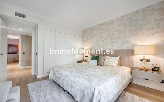 Wiederverkauf - Wohnung - Marbella - Nueva Andalucía