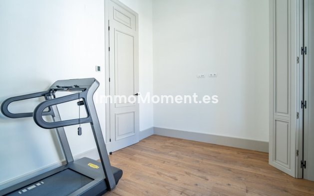 Resale - Apartment - Málaga - Monte Sancha