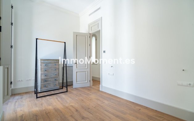 Resale - Apartment - Málaga - Monte Sancha