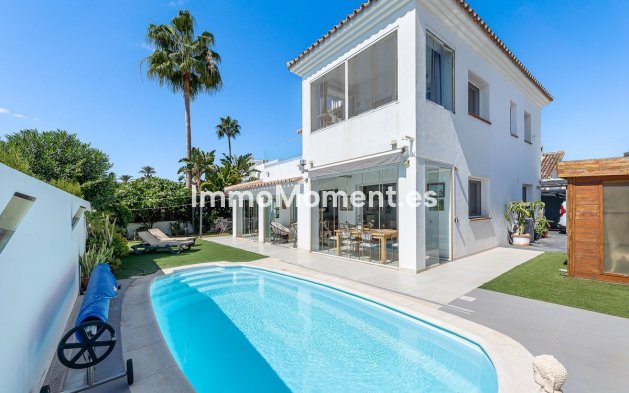 Revente - Villa - Estepona  - Estepona Centro