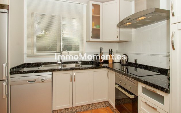 Wiederverkauf - Wohnung - Marbella - La Mairena