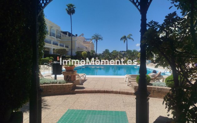 Resale - Apartment - Marbella - Aloha