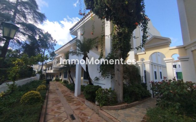 Resale - Apartment - Marbella - Aloha