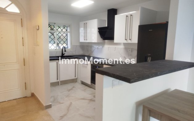 Resale - Apartment - Marbella - Aloha